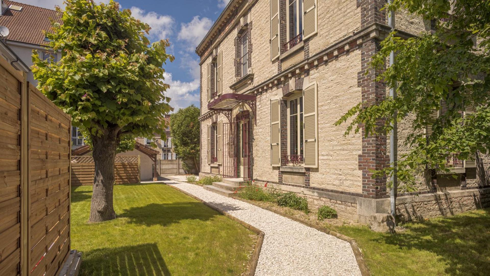 Bonappart 2 - Charme Napoleonien & Confort Troyes Exterior foto